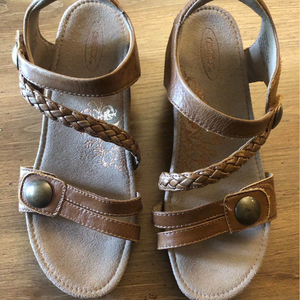 Aetrex shoes size 7